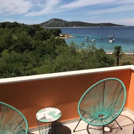 Delfin - Sea View Apartment
