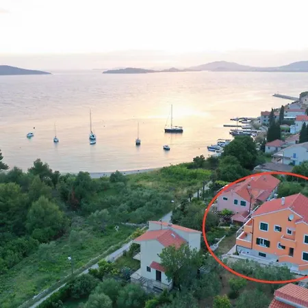 Apartment Delfin - Sea View