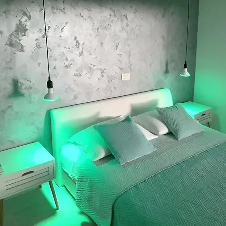 Delfin Apartment Prvic Sepurine