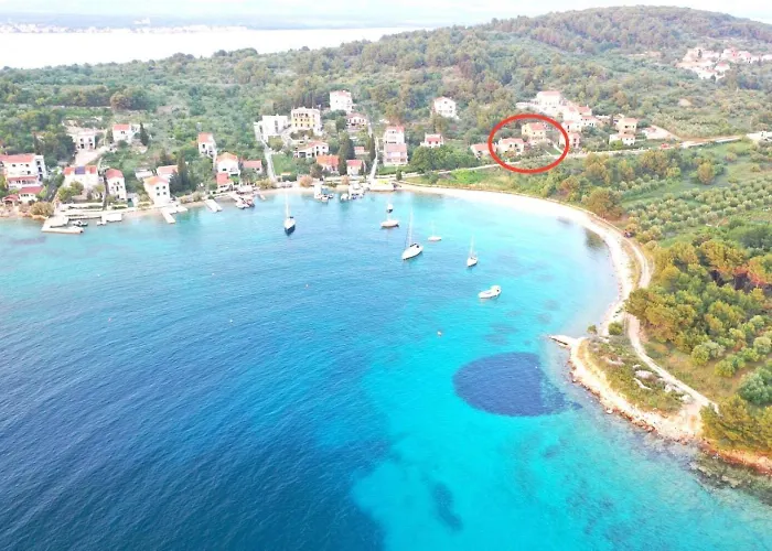 Delfin Apartment Prvic Sepurine